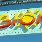 アパート Beautiful In A Seafront Building ビビオーネ