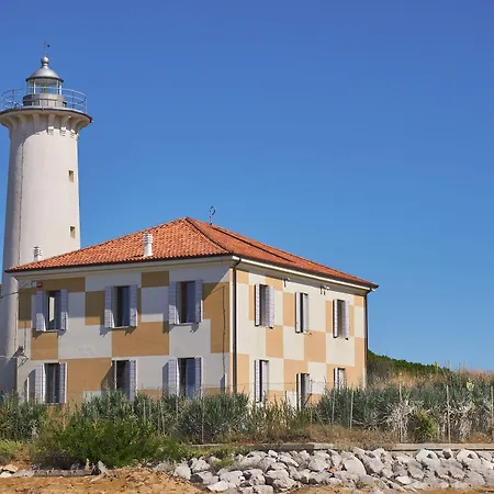 Beautiful In A Seafront Building Apartman Bibione