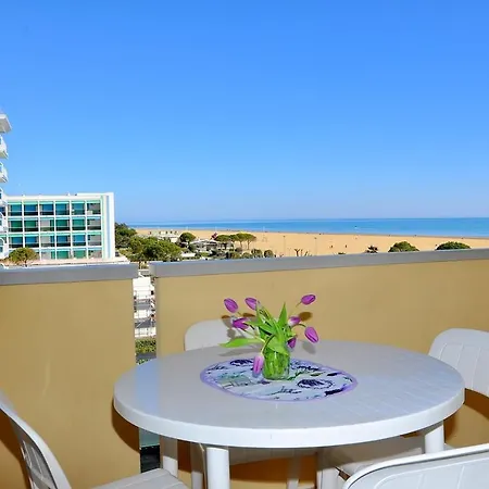 Beautiful In A Seafront Building Lejlighed